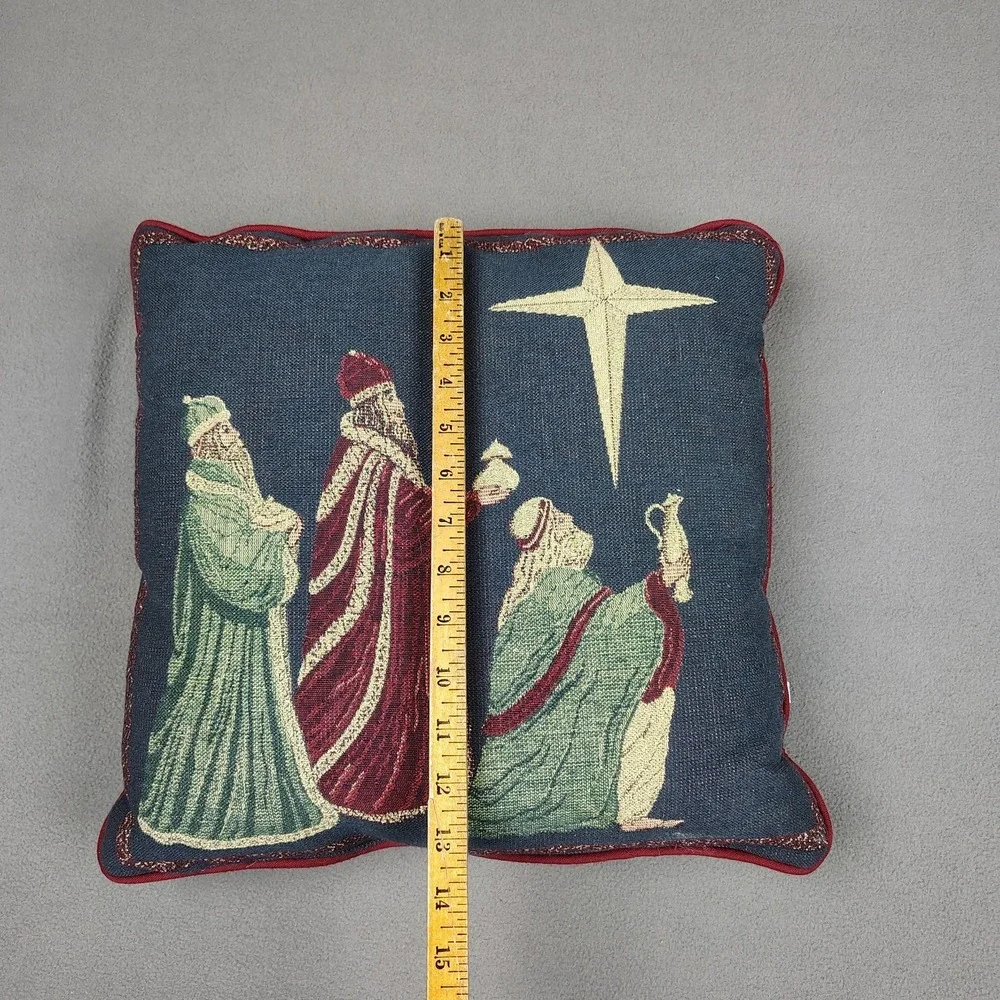 Riverdale Christmas Tapestry Throw Pillow Lot (2) 3 Wise Men / Santa Clause 13